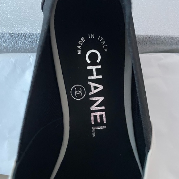 Chanel, moccasin flats, size 38, brand new in box - Picture 3 of 5